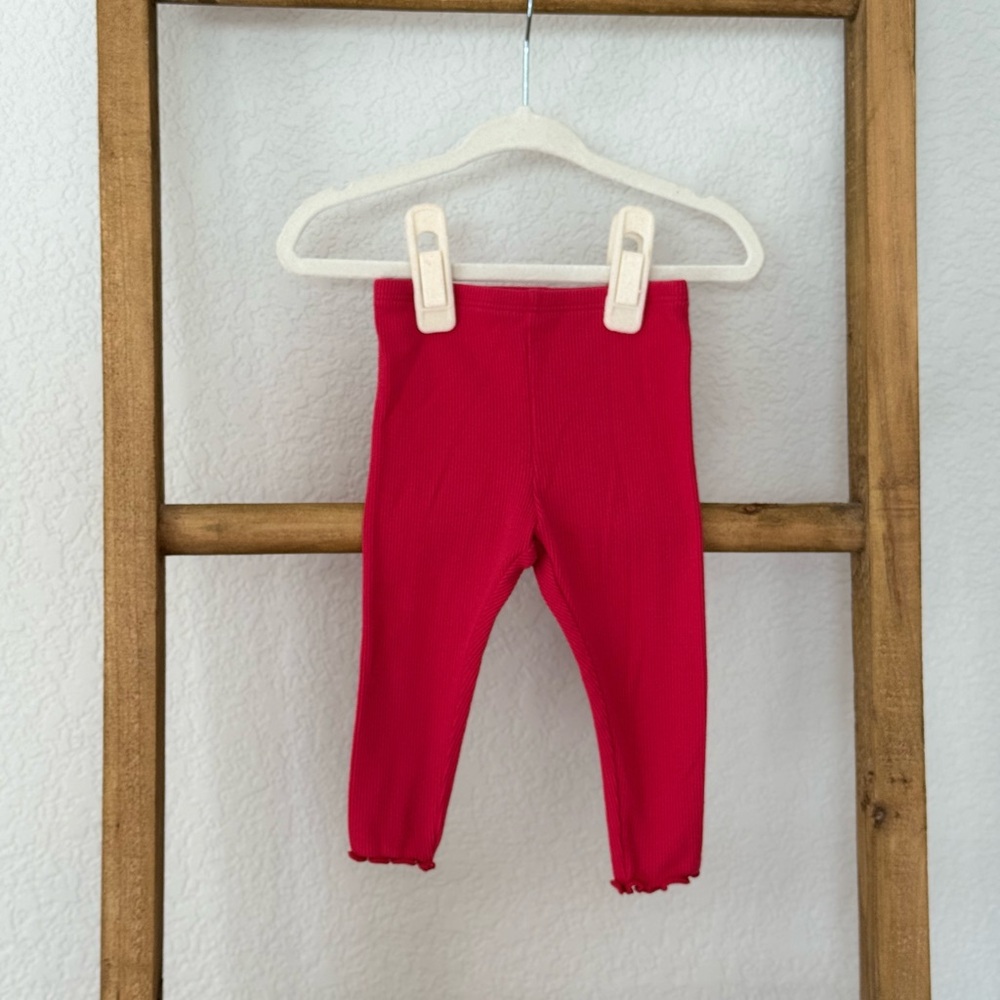 Red Ribbed Leggings With Ruffle Detail